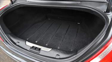 Jaguar XJ L boot
