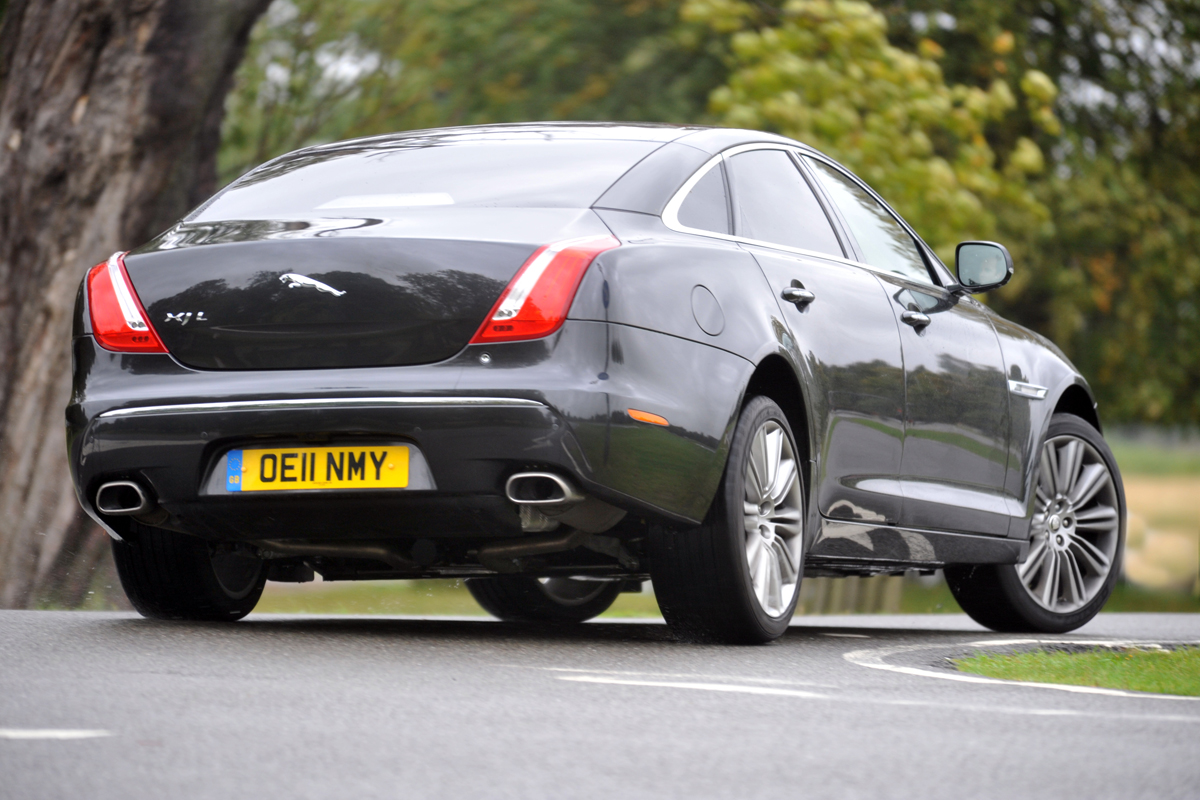 Jaguar XJ L rear cornering