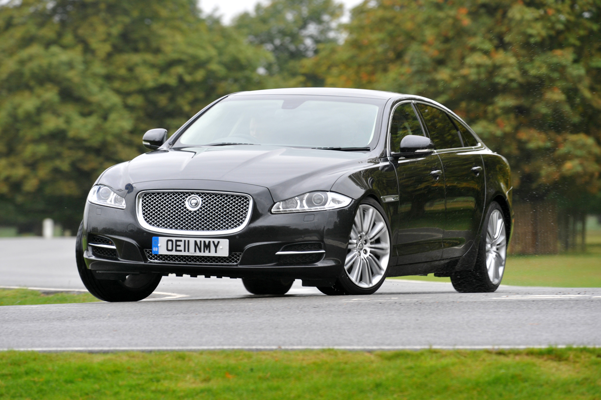 Jaguar XJ L front cornering