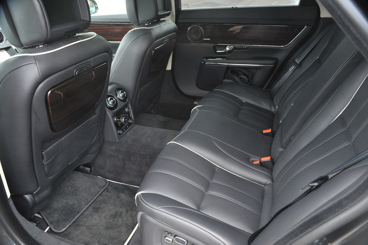 Jaguar XJ L rear seats