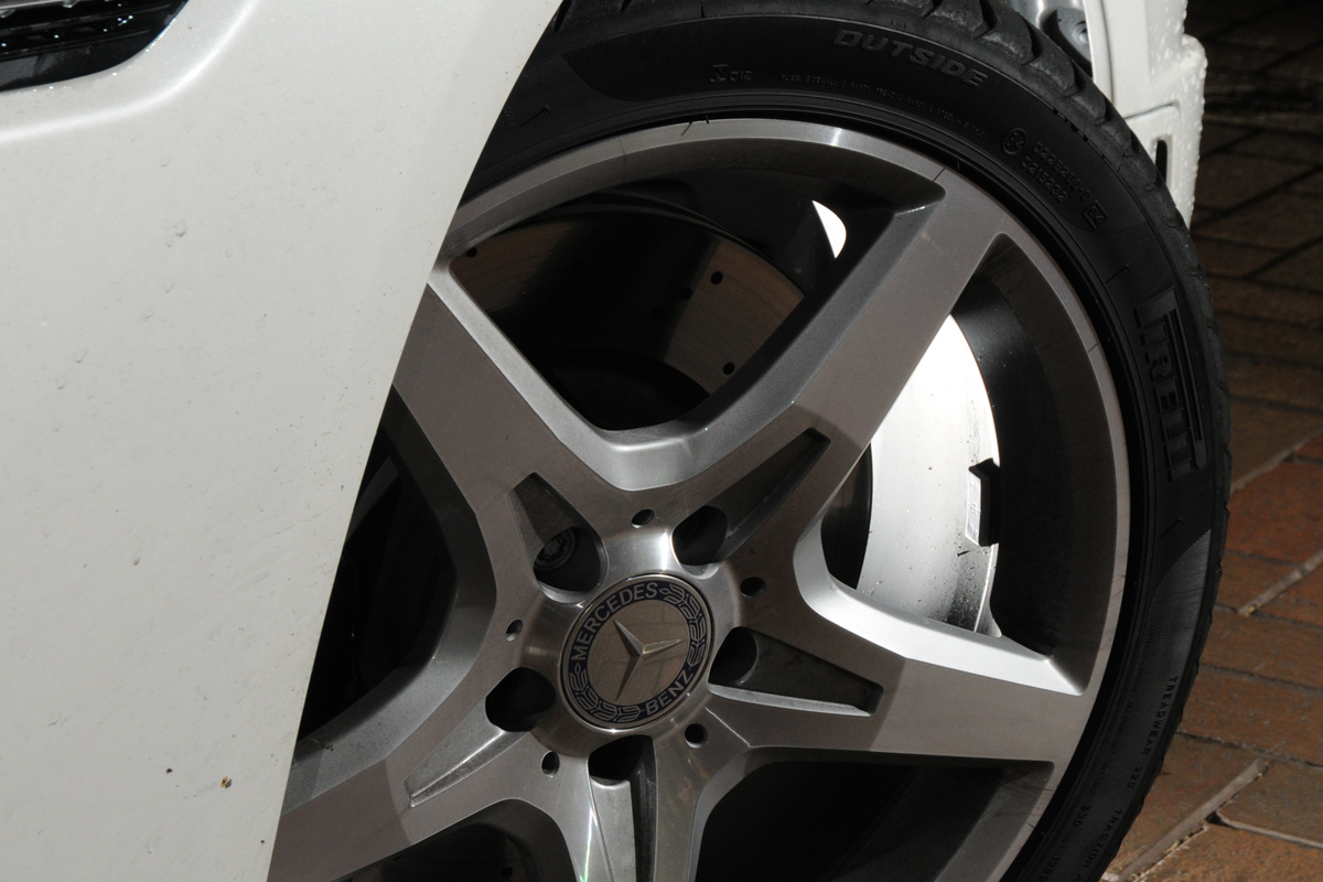 Mercedes SLK 250 wheel