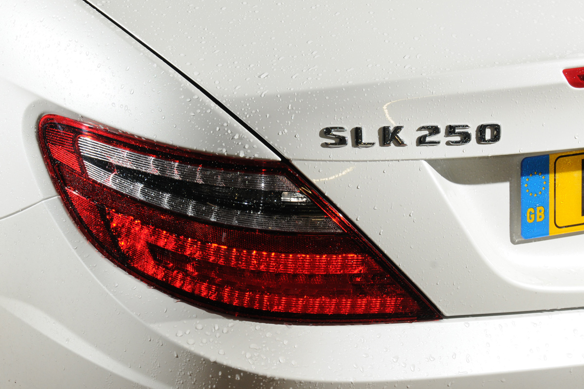 Mercedes SLK 250 badge