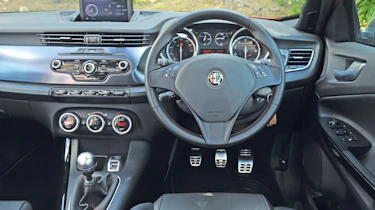 Alfa Romeo Giulietta dash