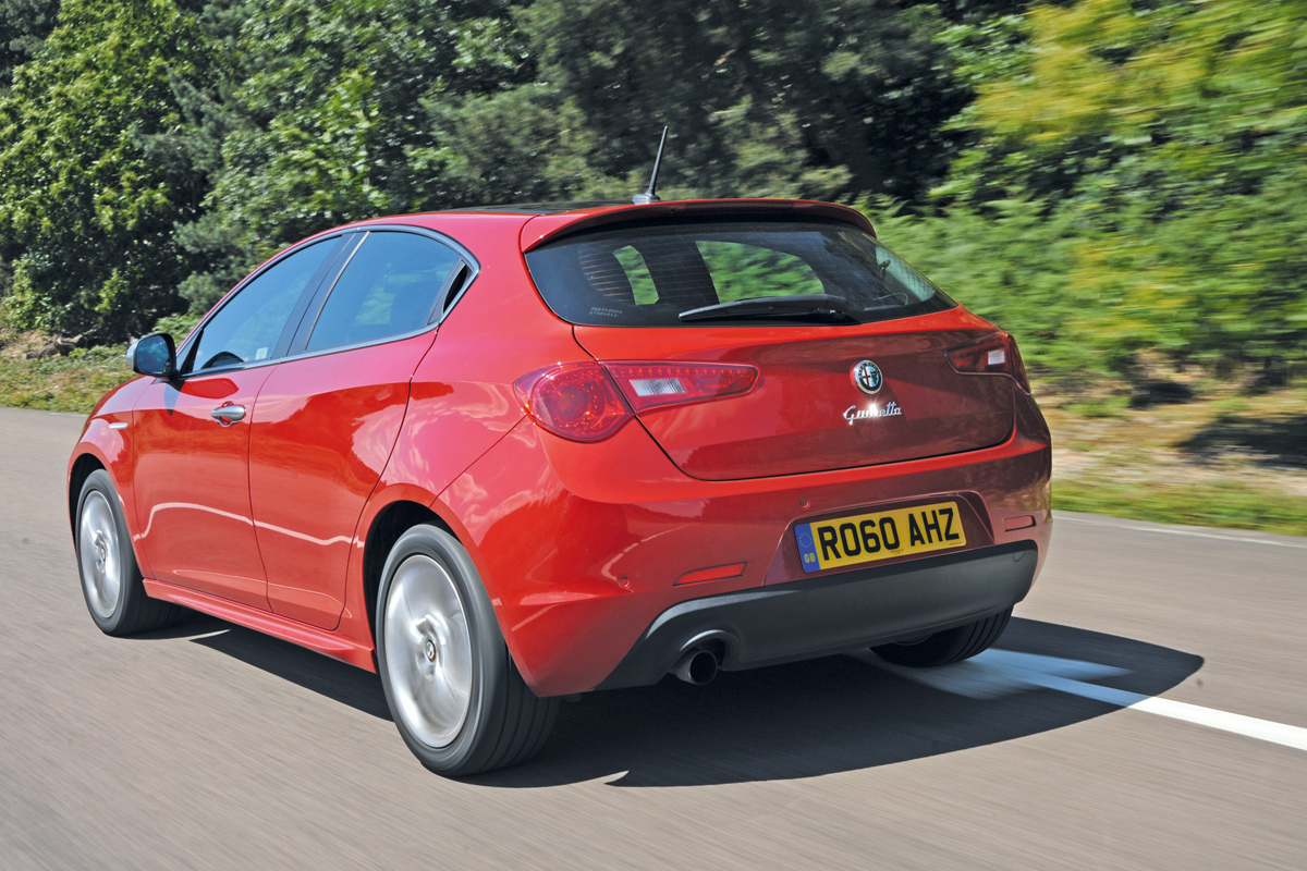 Alfa Romeo Giulietta rear tracking
