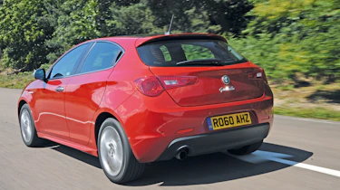 Alfa Romeo Giulietta rear tracking