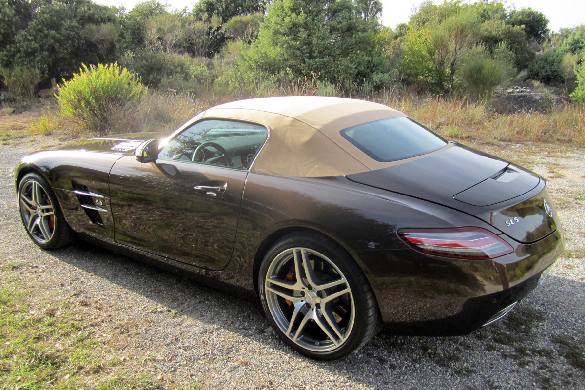 Mercedes SLS AMG Roadster front three-quarters