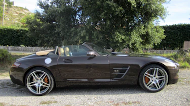 Mercedes SLS AMG Roadster profile