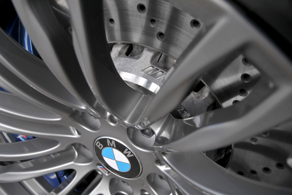 BMW M5 alloy wheel