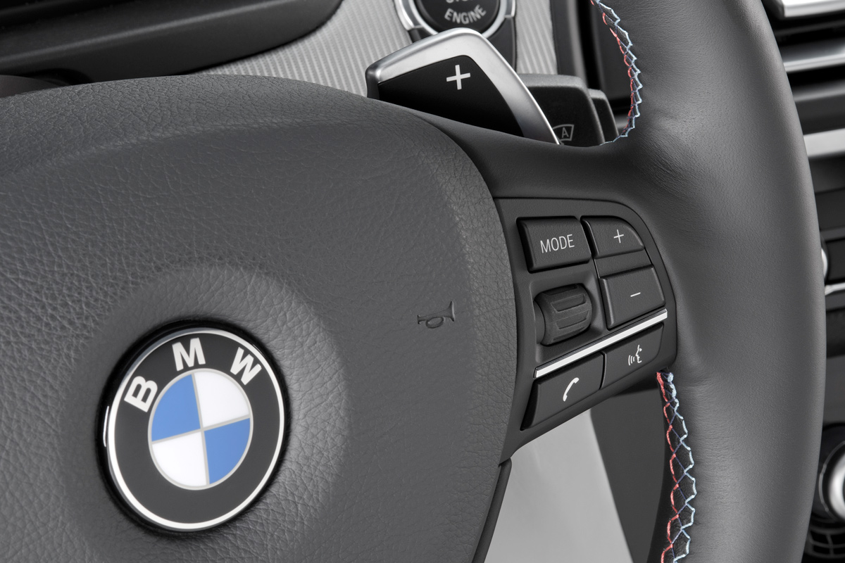 BMW M5 interior detail