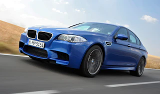 BMW M5 front tracking