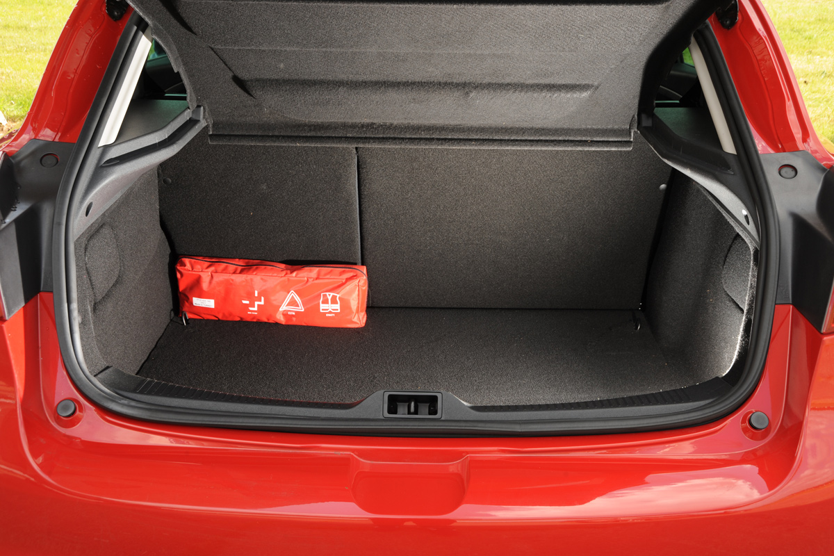 Renault Megane boot