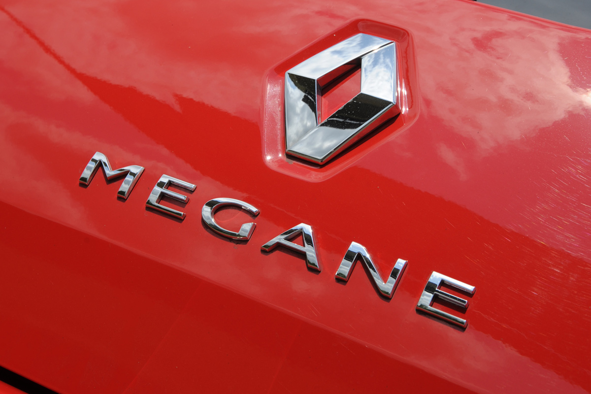 Renault Megane badge