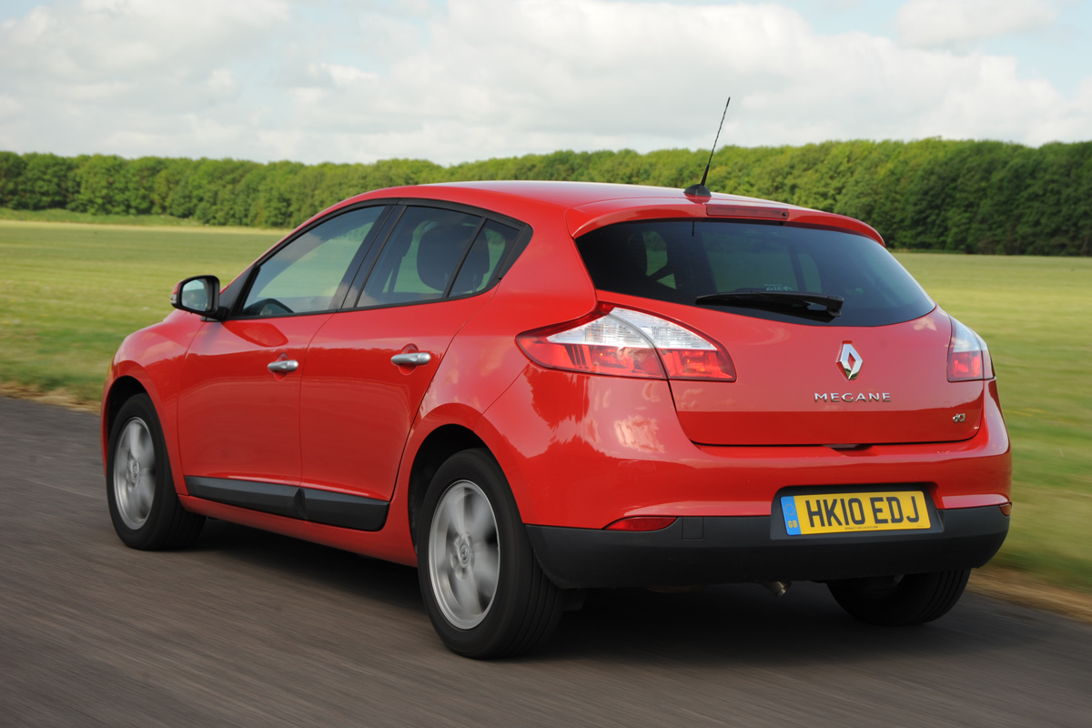 Renault Megane rear tracking