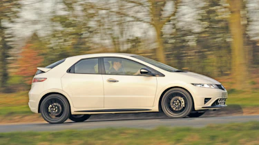 Honda Civic panning