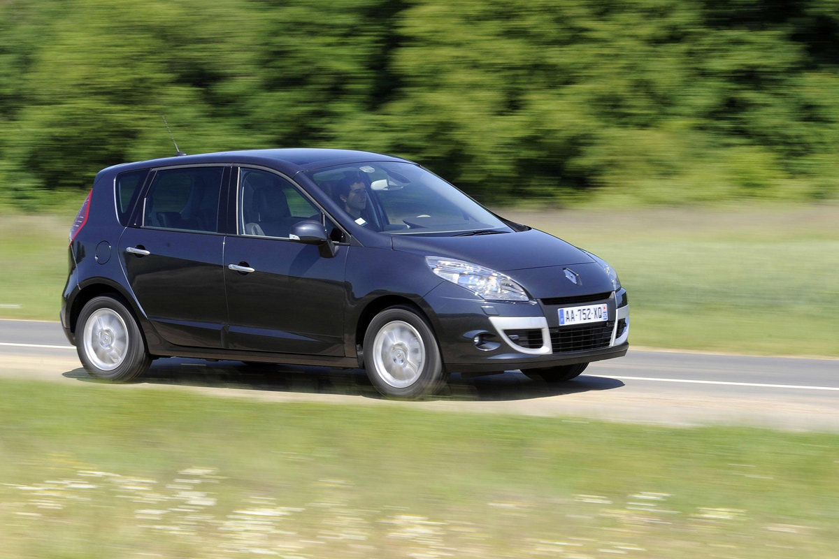 Renault Scenic panning
