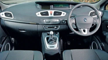 Renault Scenic dash