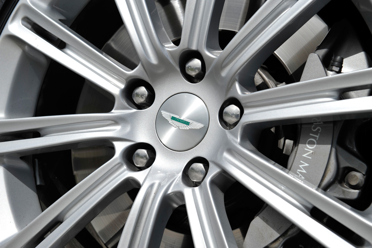 Aston Martin Rapide wheel