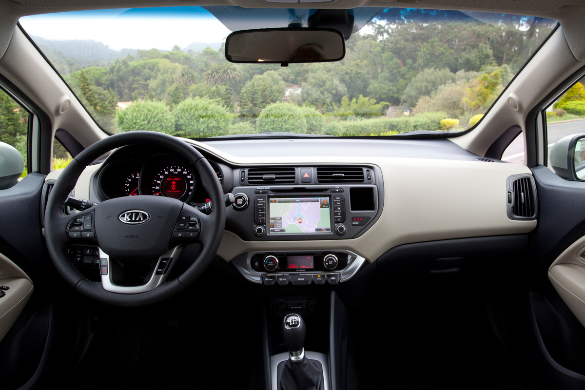 Kia Rio 1.4 CRDi dash