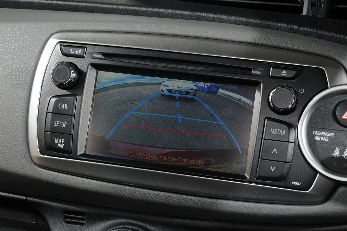 Toyota Yaris 1.33 TR reversing camera