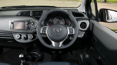 Toyota Yaris 1.33 TR dash