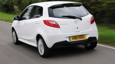 Mazda 2 1.3 Tamura rear tracking