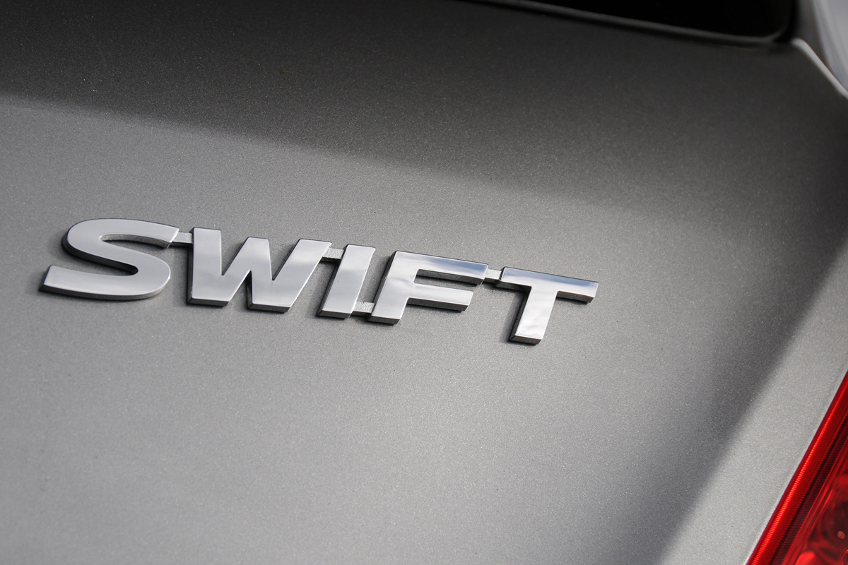 Suzuki Swift 1.2 SZ4 badge