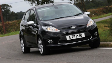 Ford Fiesta Centura 1.25 front cornering