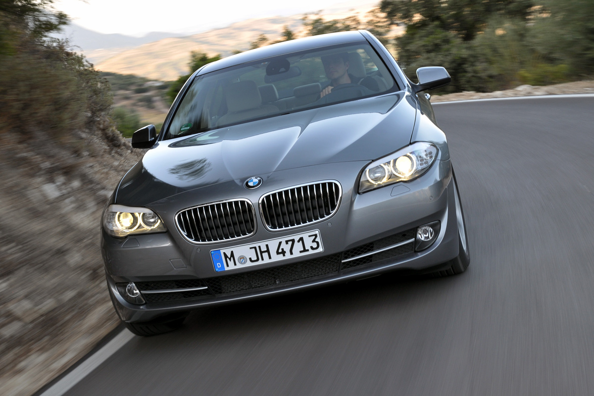 BMW 520d Efficient Dynamics front tracking