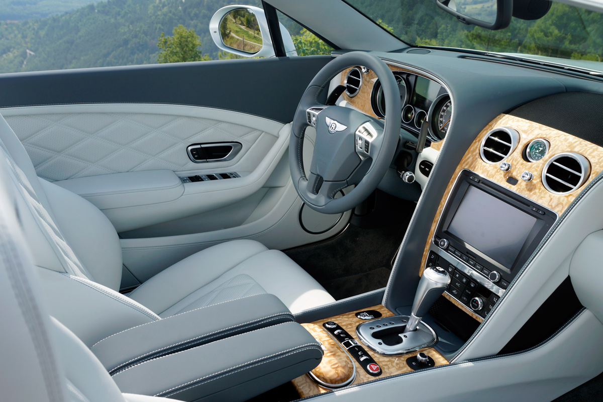 Bentley Continental GTC dash