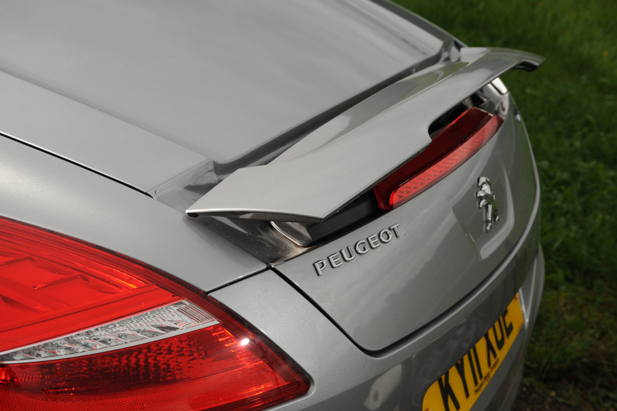 Peugeot RCZ 200THP GT detail