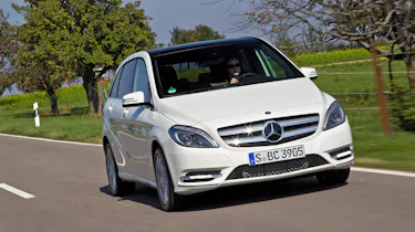 Mercedes B-Class front tracking