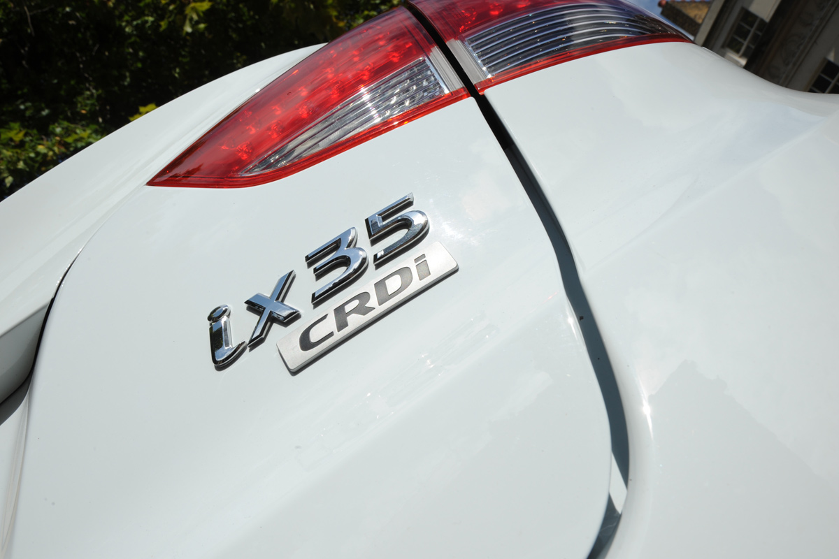 Hyundai ix35 badge