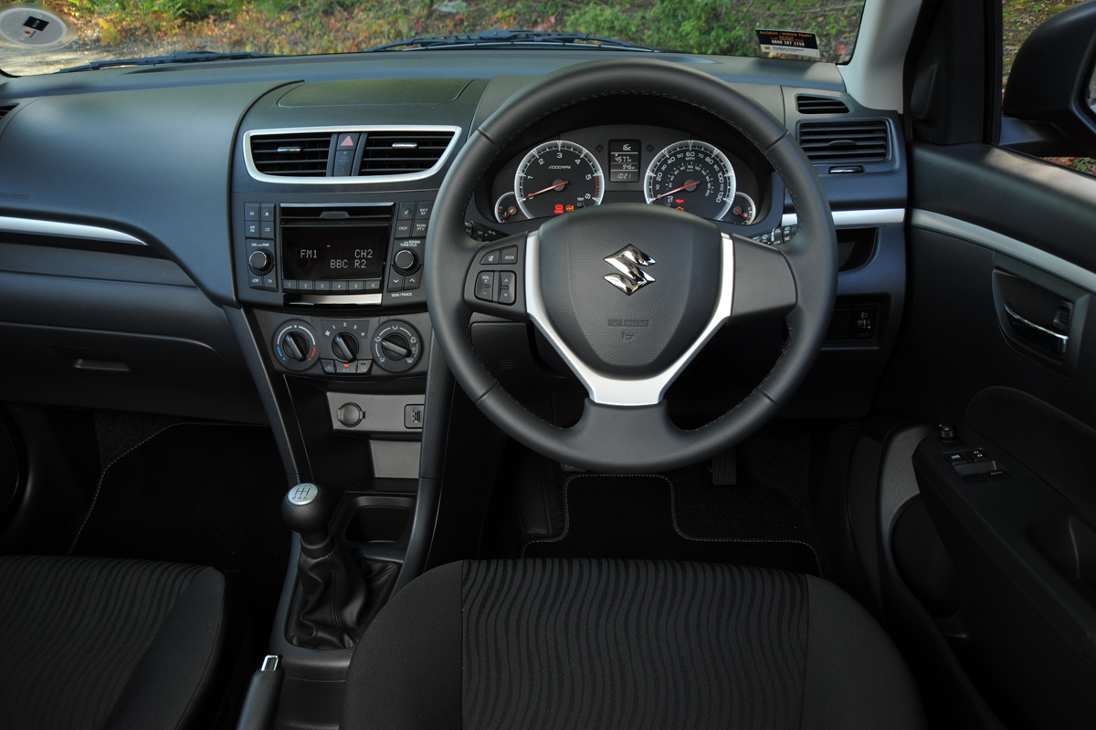 Suzuki Swift 1.3 DDIS dash