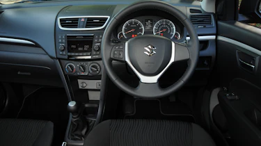 Suzuki Swift 1.3 DDIS dash