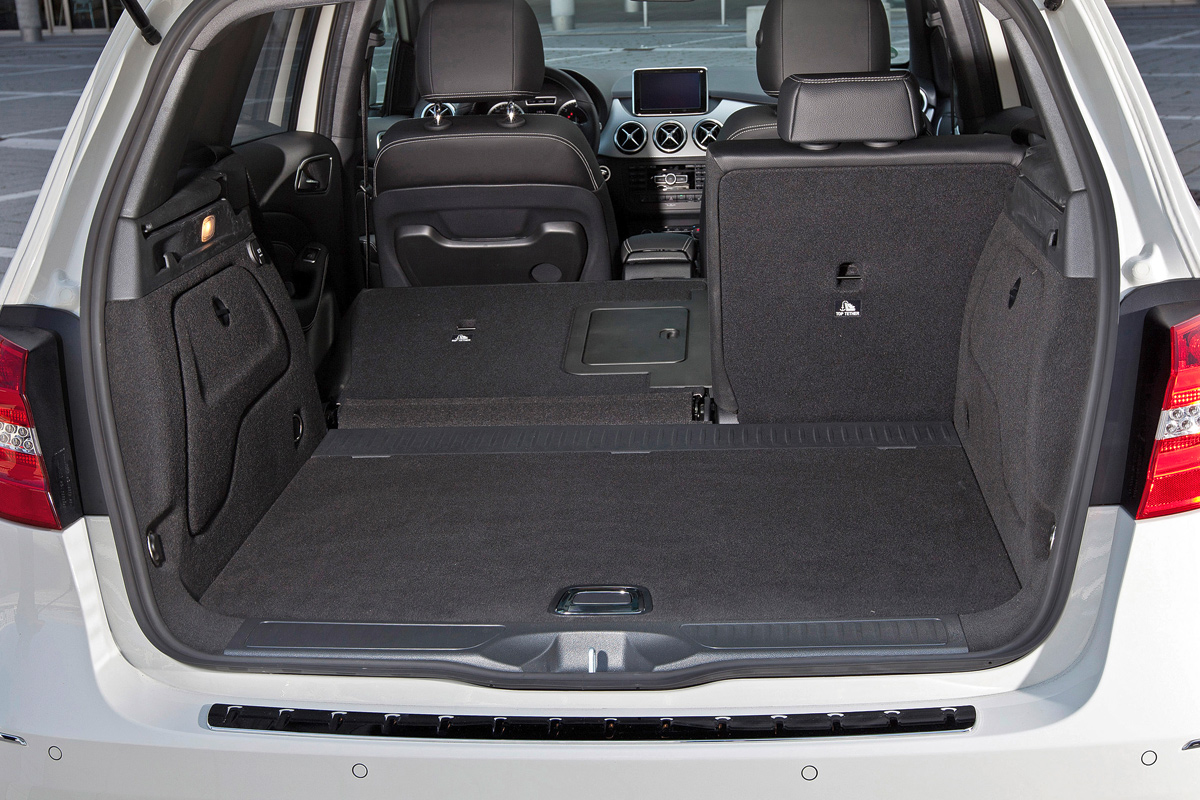 Mercedes B200 Sport boot