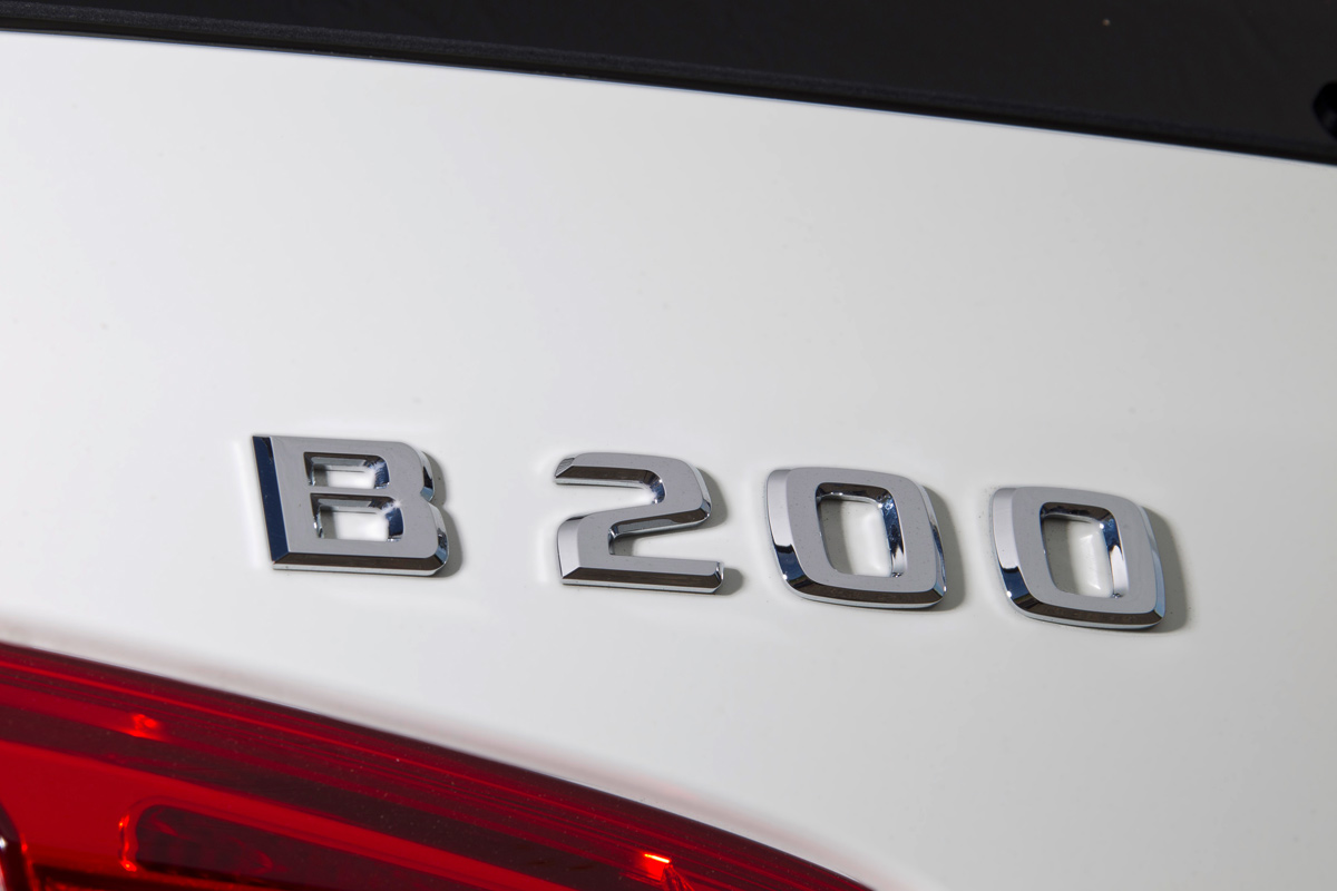 Mercedes B200 Sport badge