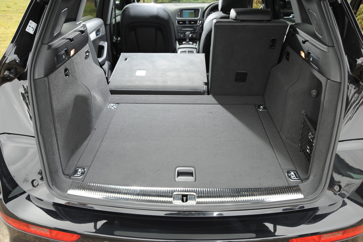 Audi Q5 TDI S line boot