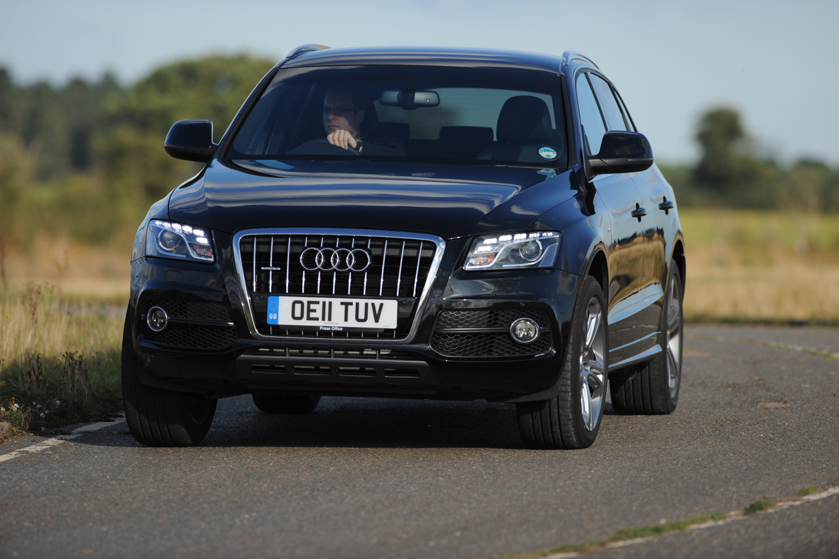 Audi Q5 TDI S line front tracking
