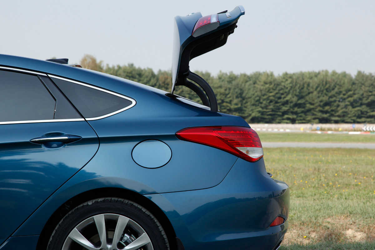 Hyundai i40 boot