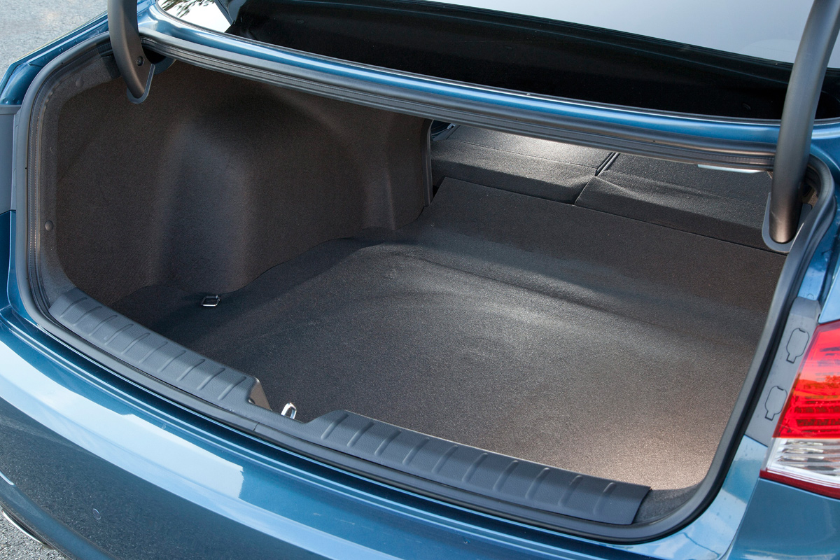 Hyundai i40 boot