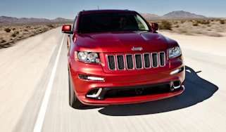 Jeep Grand Cherokee SRT8 front tracking
