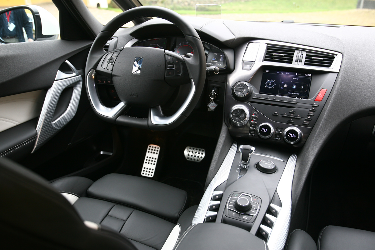 Citroen DS5 dash