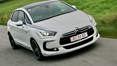 Citroen DS5 front tracking