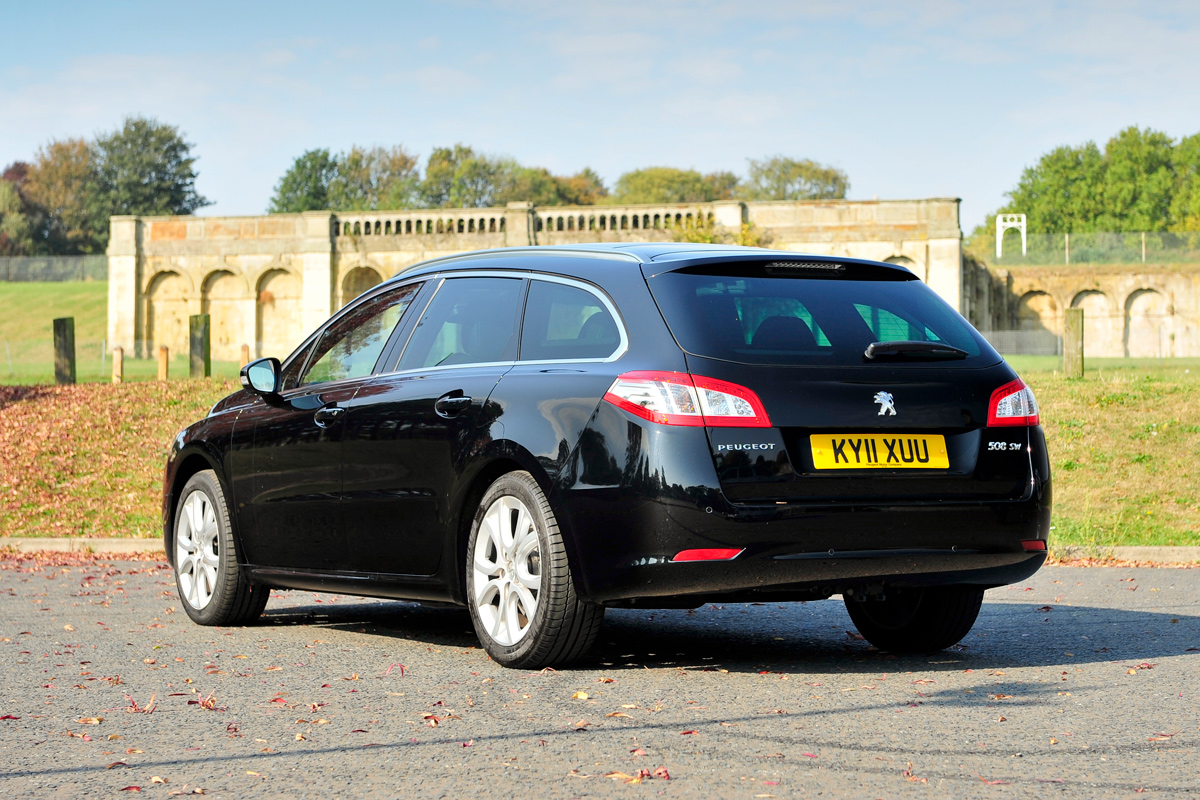 Peugeot 508 SW rear three-quarters