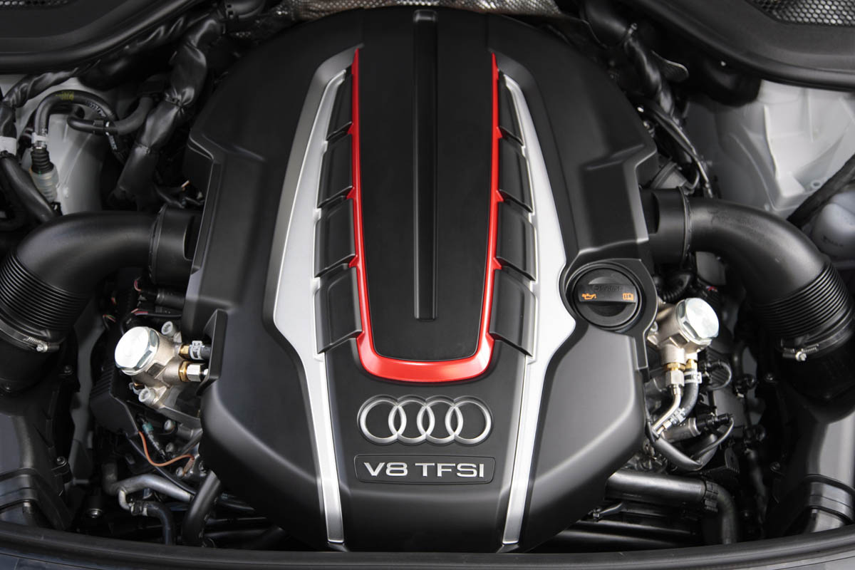 Audi S8