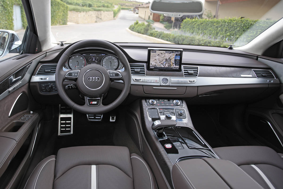Audi S8