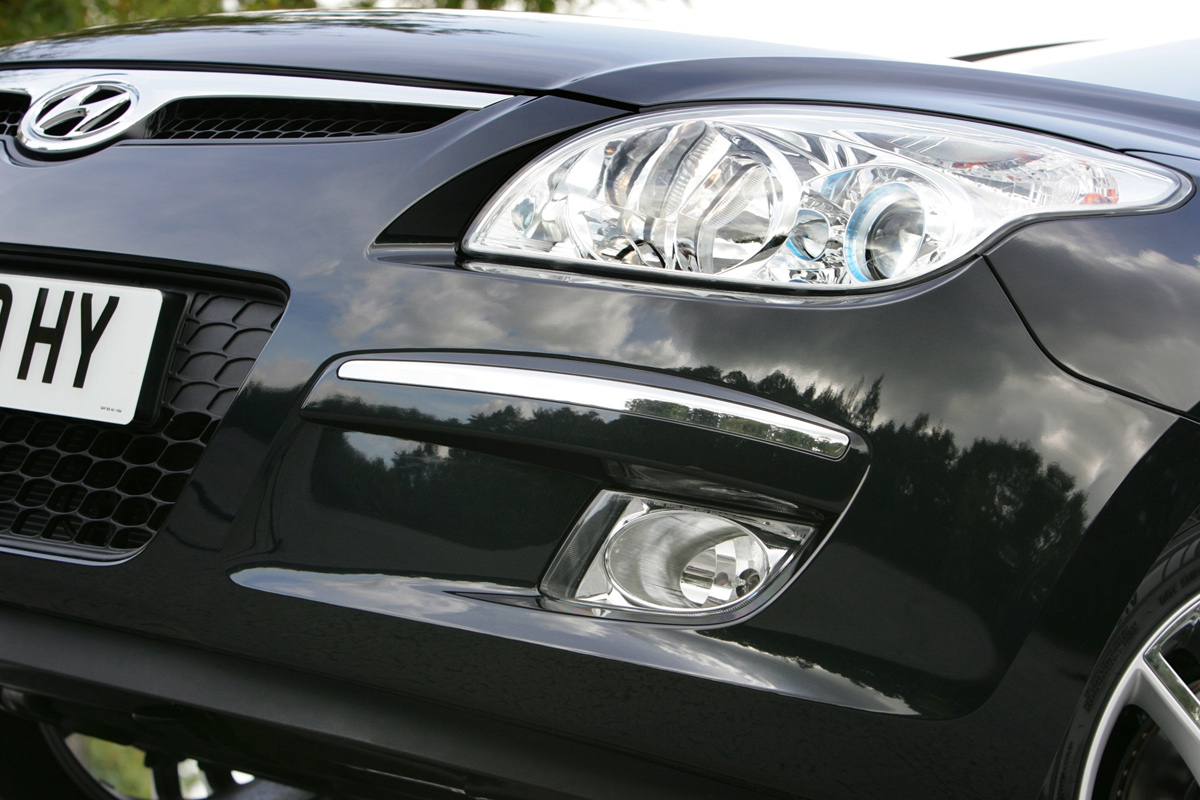 Hyundai i30 Estate front