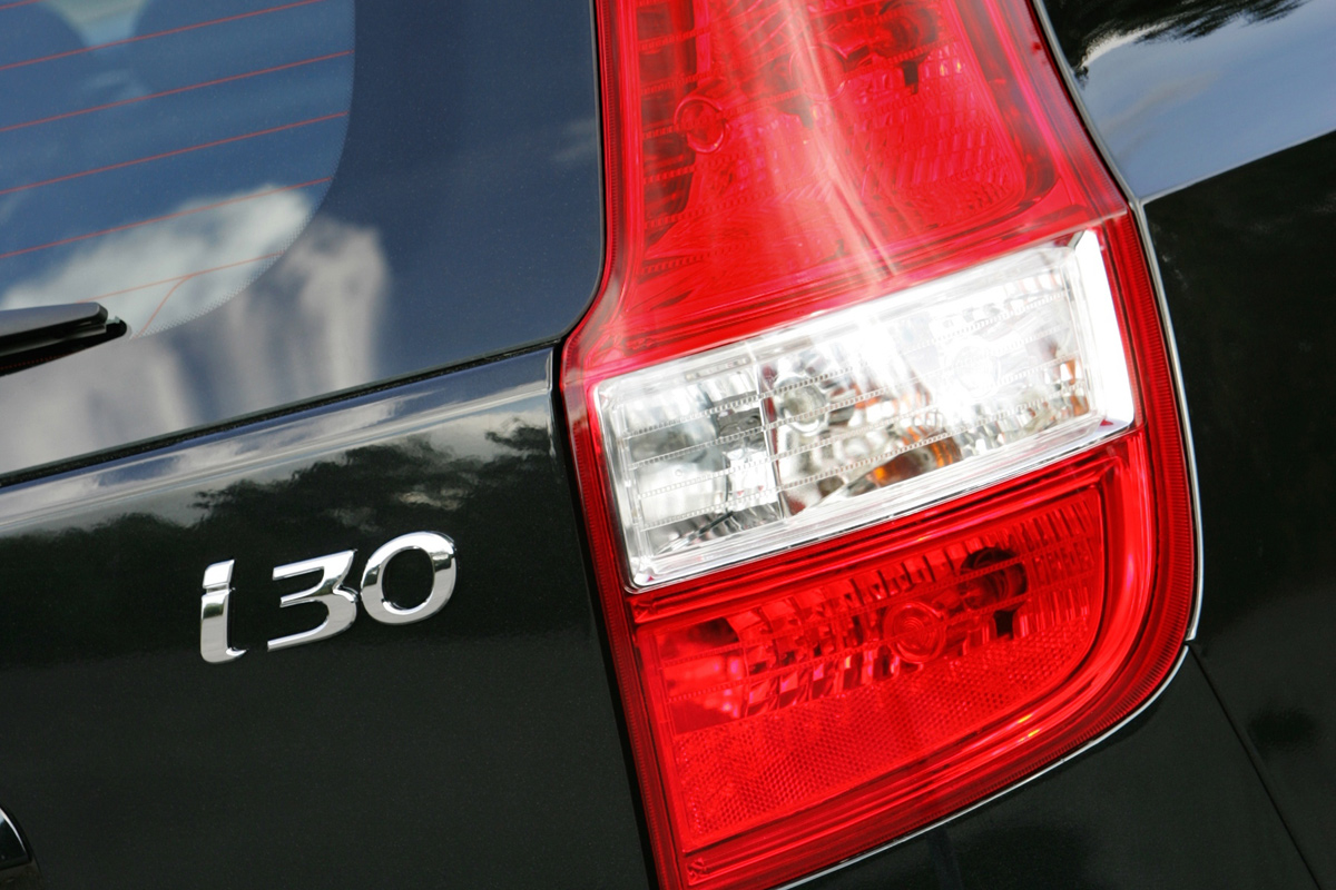 Hyundai i30 Estate badge