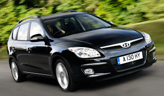 Hyundai i30 Estate front tracking