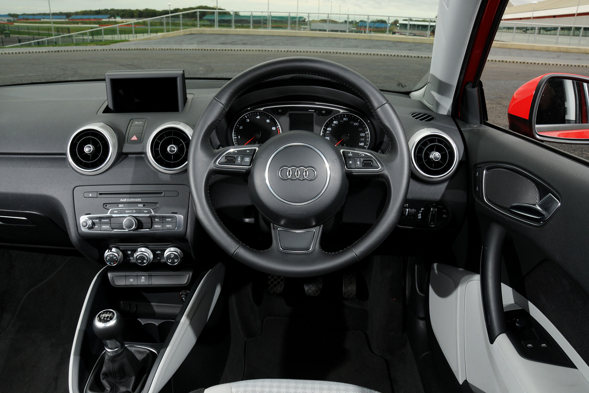 Audi A1 dash